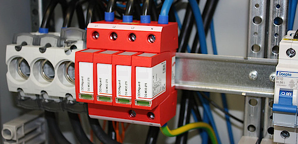 Über­spannungs­schutz bei Industrie Service Elektro Schneider in Landsberg am Lech